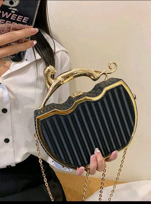 Classy Clutch