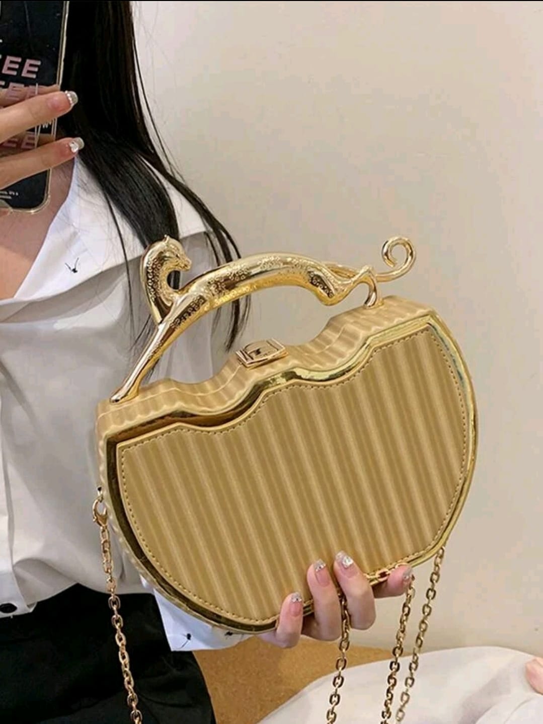 Classy Clutch